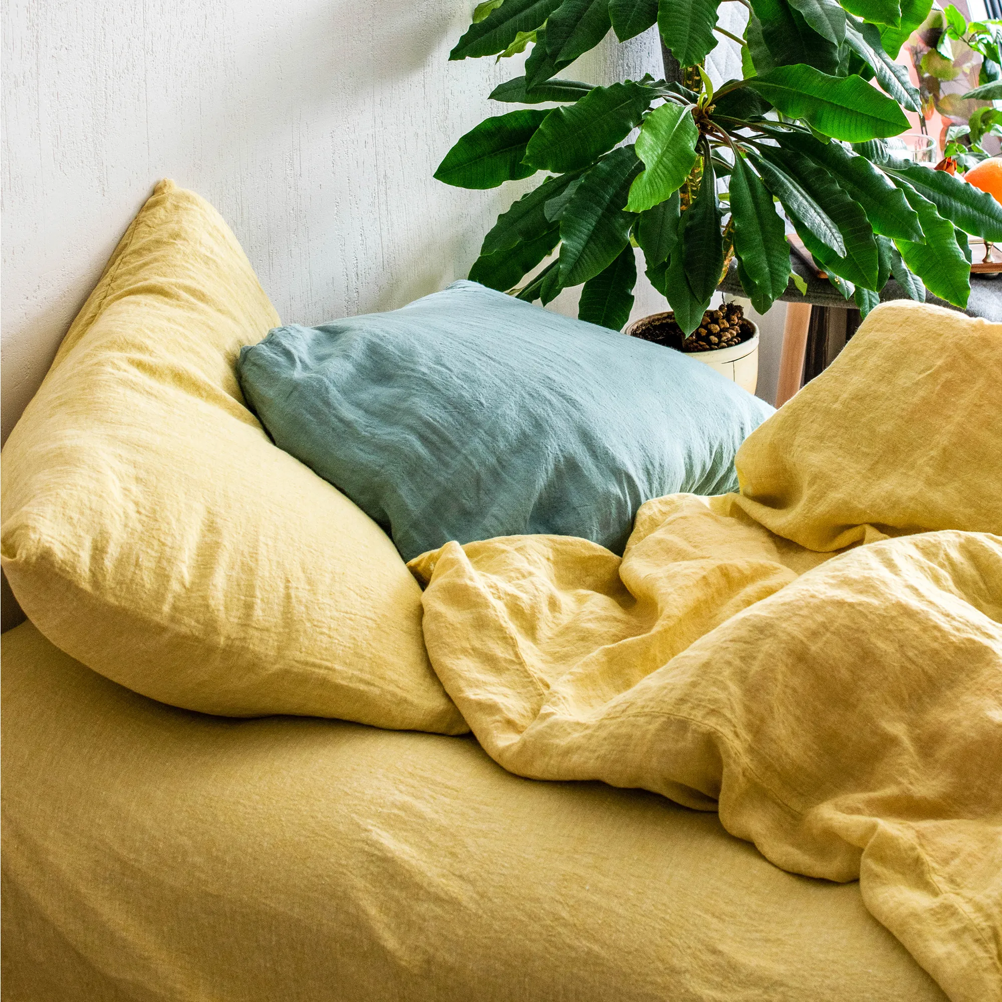 Fresh Lemon linen sheets